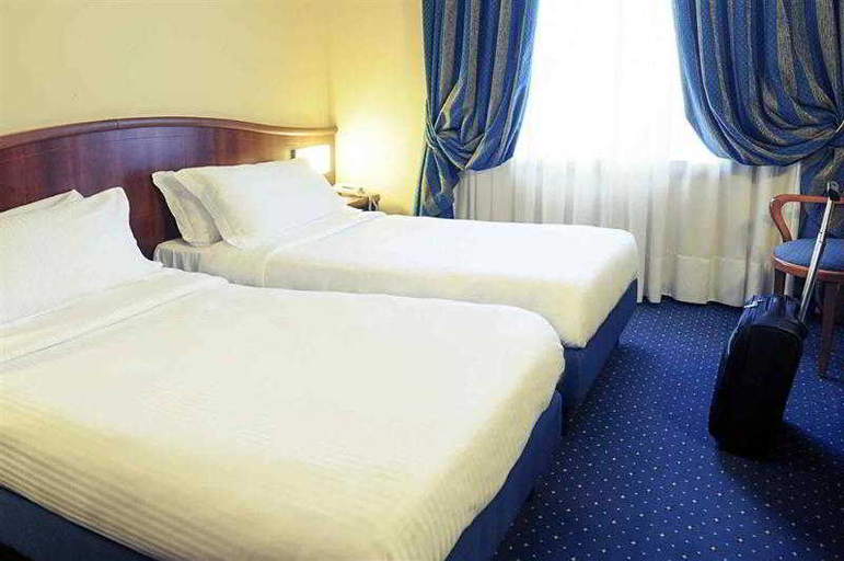 Bedroom 2, Mercure Genova San Biagio, Genova