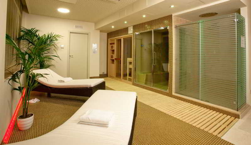 Bathroom 5, Breaking Business Hotel, Teramo