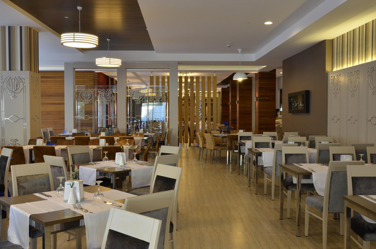 Food & Drinks 5, Port Side Resort, Manavgat