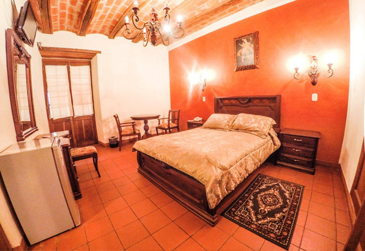 Bedroom 2, Monasterio, Oropeza