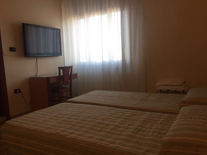 Bedroom 3, La Casa del Pellegrino, Napoli