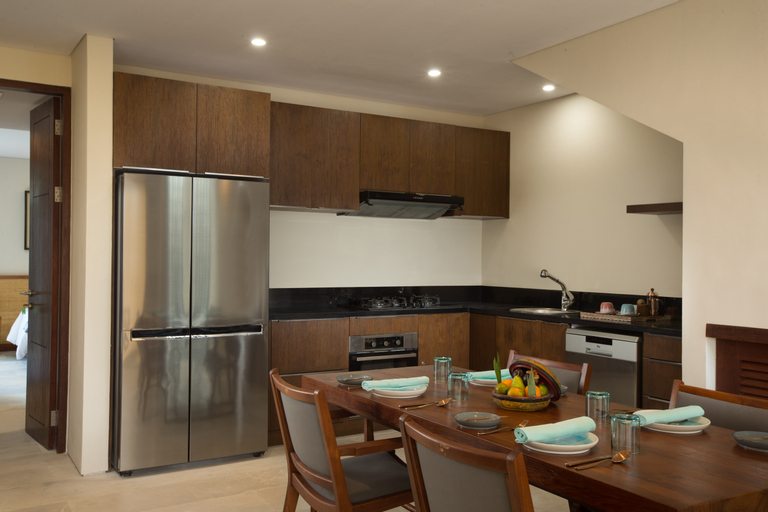 Dining Room 17