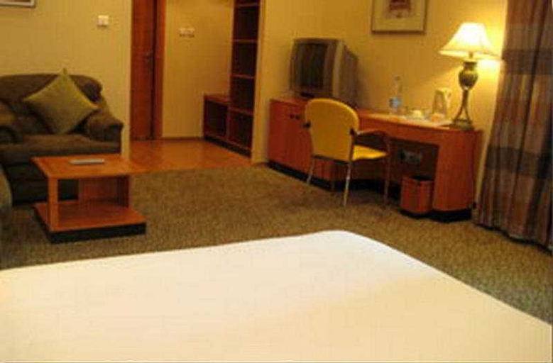 Bedroom 2, Excelsior Luxury Apartments, Manama