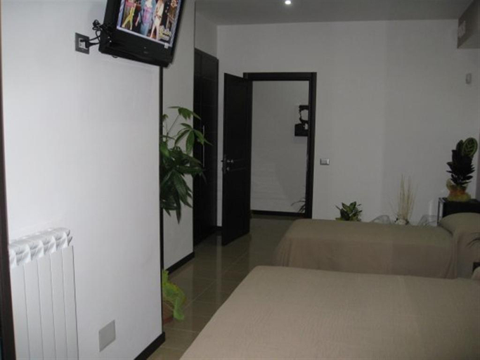 Public Area 4, Studio 83, Napoli