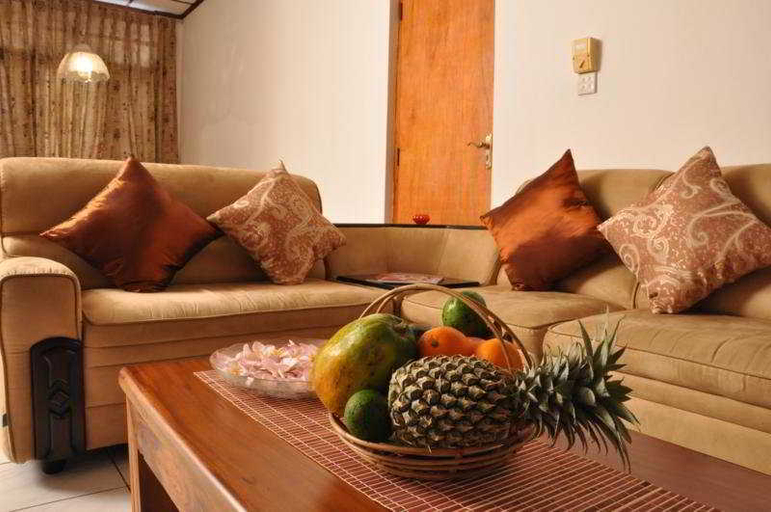 Bedroom 4, Full Moon Garden Hotel, Katana