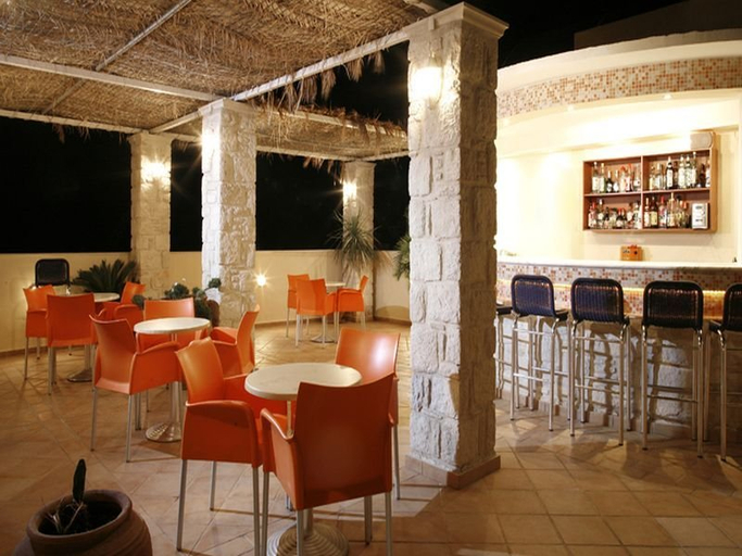 Public Area, Porto Plakias, Crete