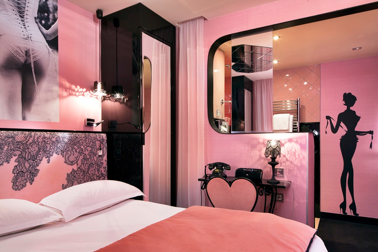 Bedroom 2, Vice Versa, Paris