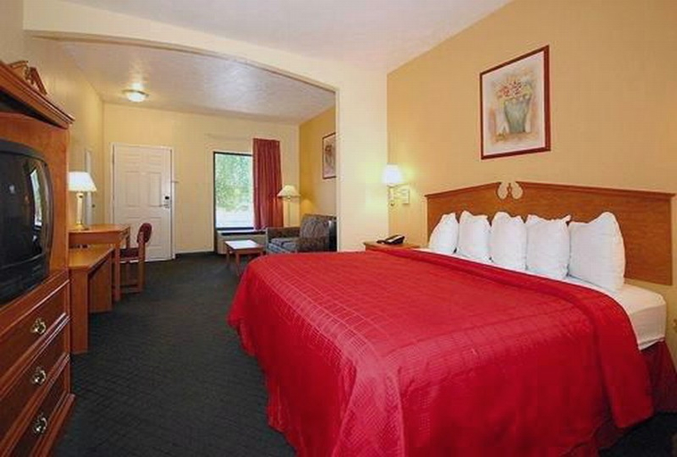 Bedroom 3, Quality Inn & Suites Dickson, Dickson