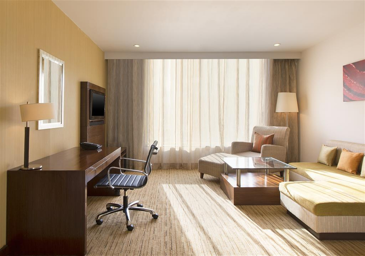 Exterior & Views 2, Four Points By Sheraton Hotel and Serviced Apt, Pune