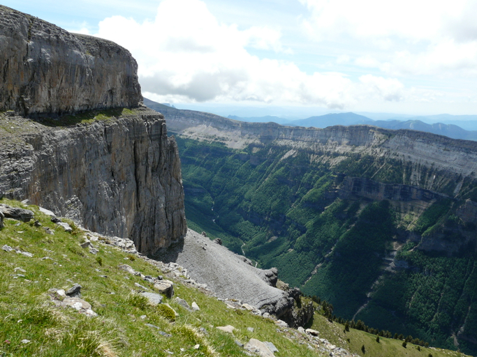 Others 4, El Mirador, Huesca