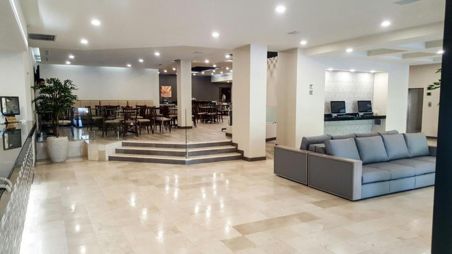 Public Area 3, Everest Hotel, Victoria