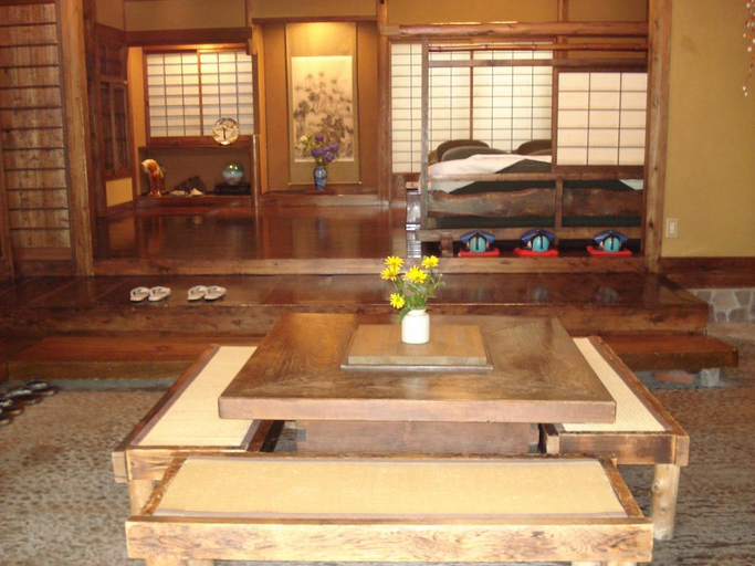 Public Area 2, Enokiya Ryokan, Yufu