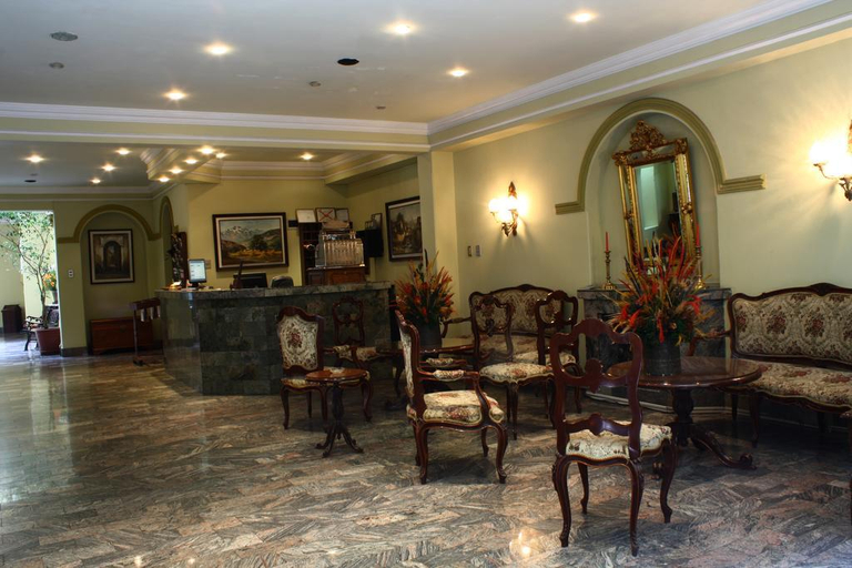 Public Area 3, Capital Plaza Hotel, Oropeza