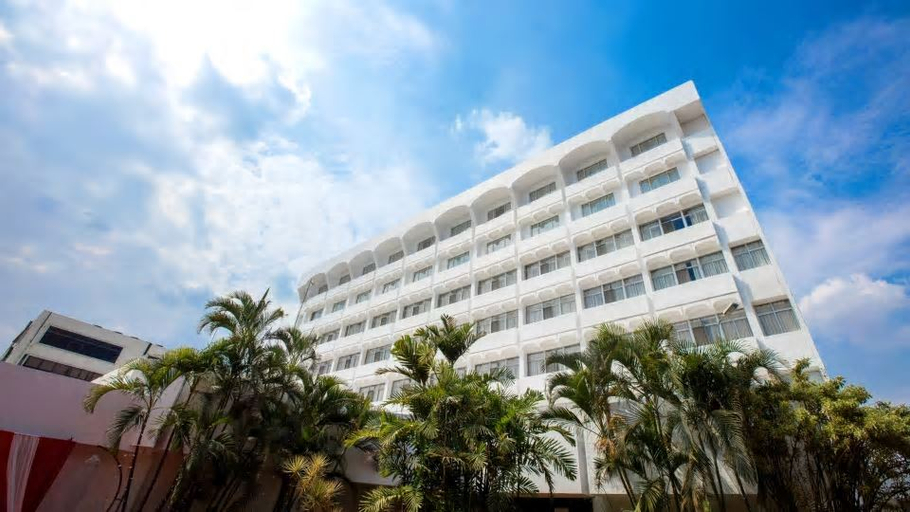 Exterior & Views 2, Hotel Southern Star, Mysore, Mysore