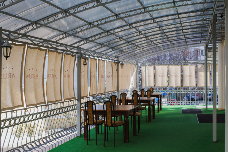 Food & Drinks 5, Villa Arus