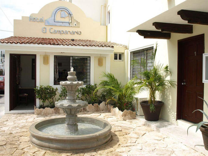 Public Area 2, El Campanario, Cozumel