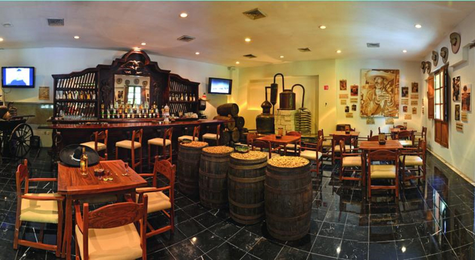 Food & Drinks 5, Oasis Palm, Benito Juárez