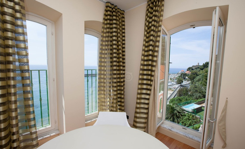 Bedroom 4, Hotel Del Golfo, Savona