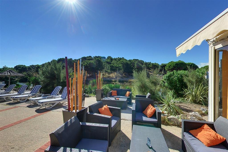 Exterior & Views 2, Hotel Le Phoebus Garden & Spa, Aude