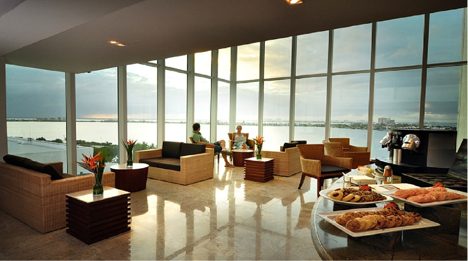 Public Area 4, Sunset Royal Beach Resort, Benito Juárez
