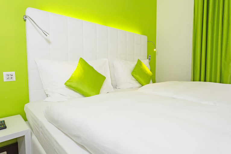 Bedroom, Hotel City Inn, Basel