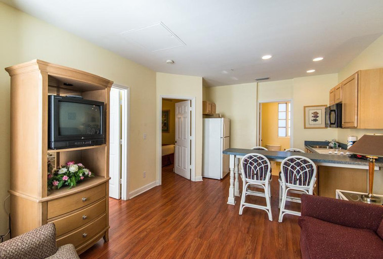 Public Area, The Lighthouse Resort Inn & Suites, Lee