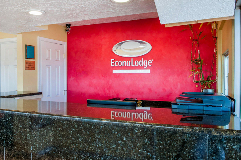 Public Area 2, Econo Lodge Clovis, Curry