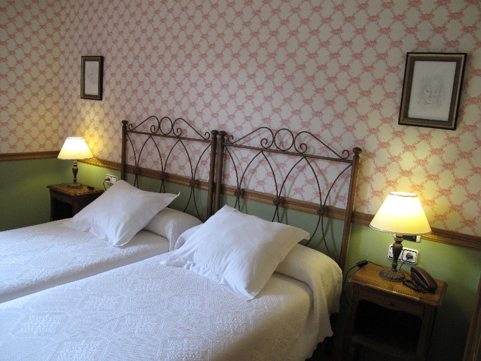 Bedroom 3, Hotel Casa Anita, Huesca