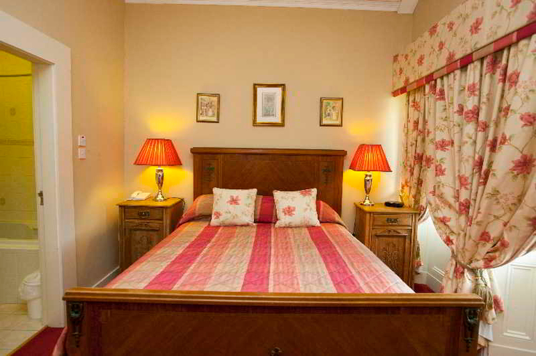 Bedroom 2, Ballyseede Castle Hotel