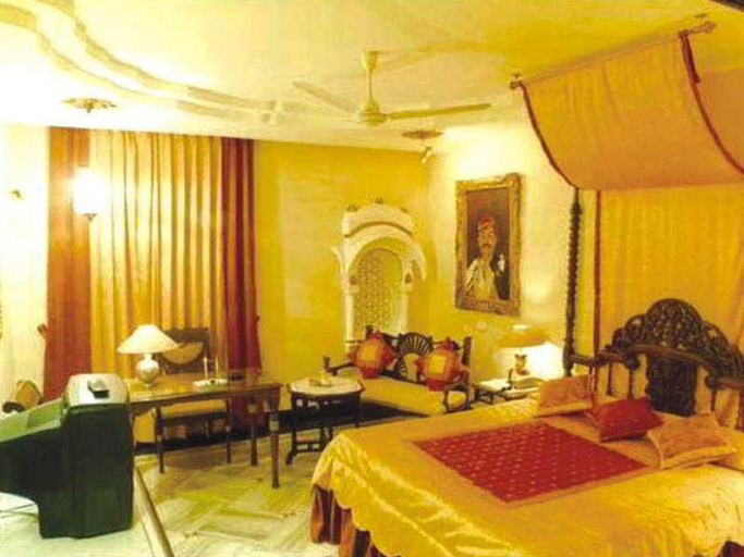 Bedroom 1, Basant Vihar Palace, Bikaner