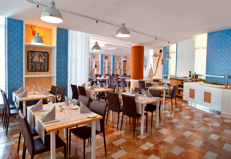 Food & Drinks 5, Vistasol Apartments, Baleares