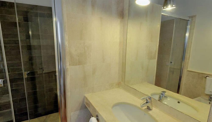 Bathroom 5, Villas Resort Hotel, Cagliari