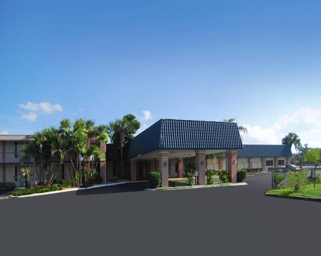 Exterior & Views 1, Stayable Lakeland, Polk