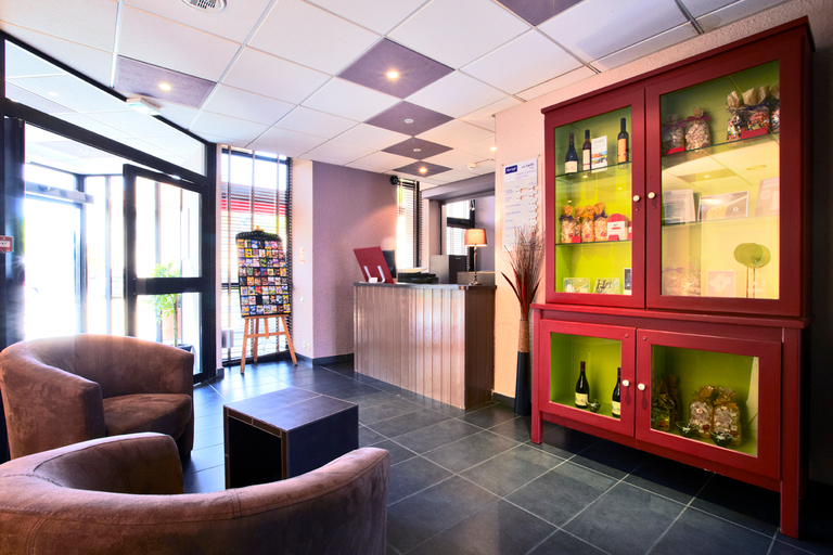 Public Area 3, The Originals Boutique, Hôtel Montélimar, Drôme