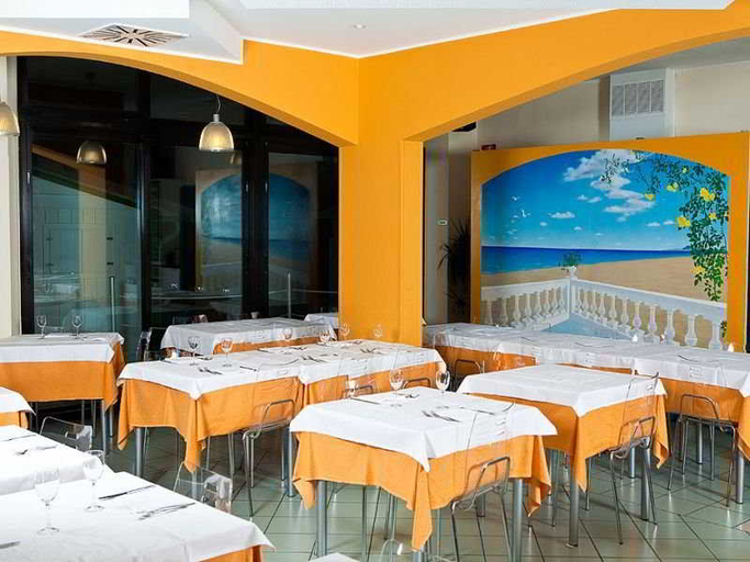 Food & Drinks, Adriatico Senigallia, Ancona