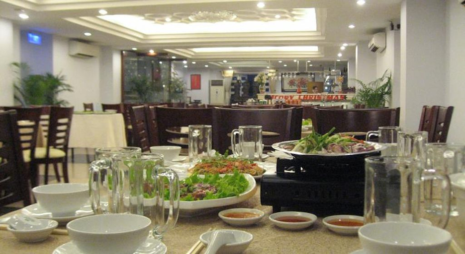 Food & Drinks 4, Universe Hotel, District 1