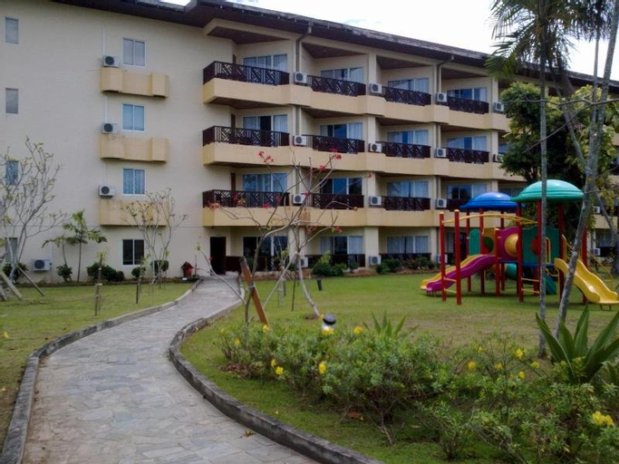 Palm Beach Resort & Spa, Labuan