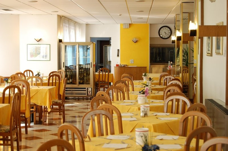 Food & Drinks, Everest Arco, Trento