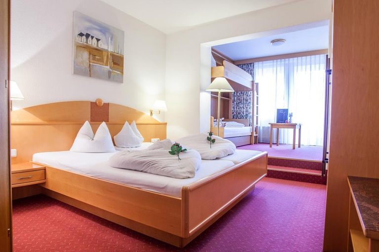 Bedroom 3, Auderer Hotel, Imst