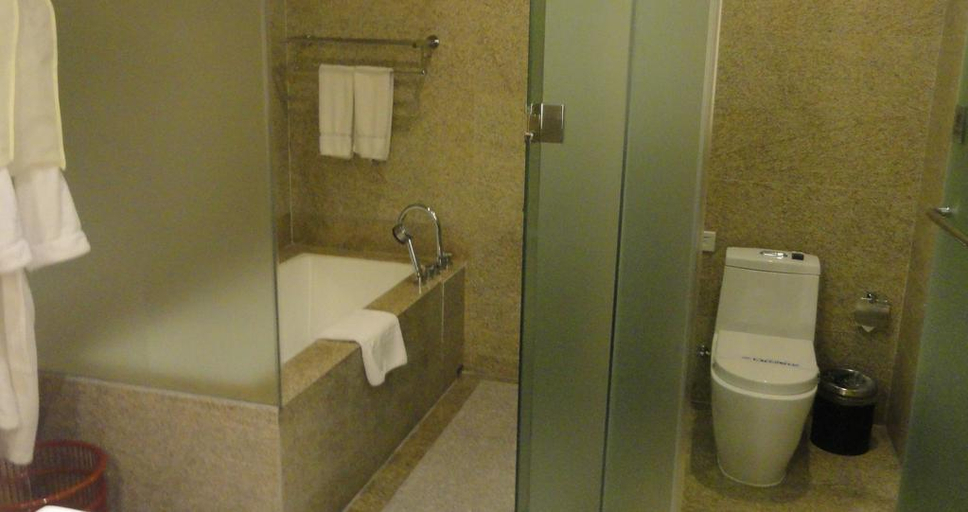 Bathroom, Days Hotel Insun Shanghai, Shanghai