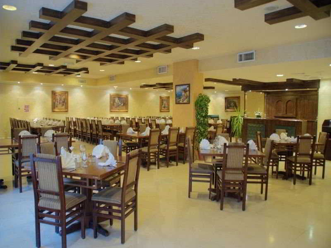 Food & Drinks 5, Al Fanar Palace Hotel, Wadi Essier
