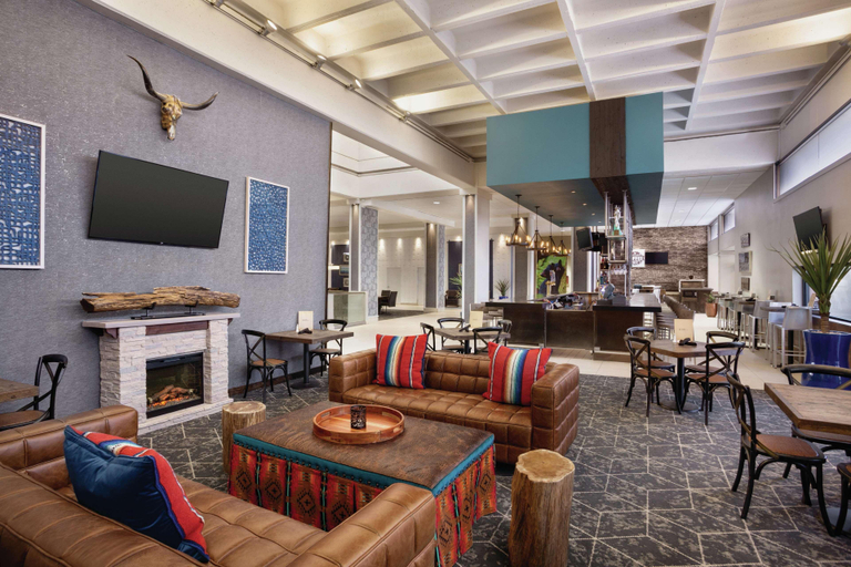 Public Area 4, DoubleTree by Hilton Hotel Albuquerque, Bernalillo