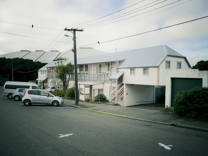Exterior & Views 2, 747 Motel Wellington, Wellington