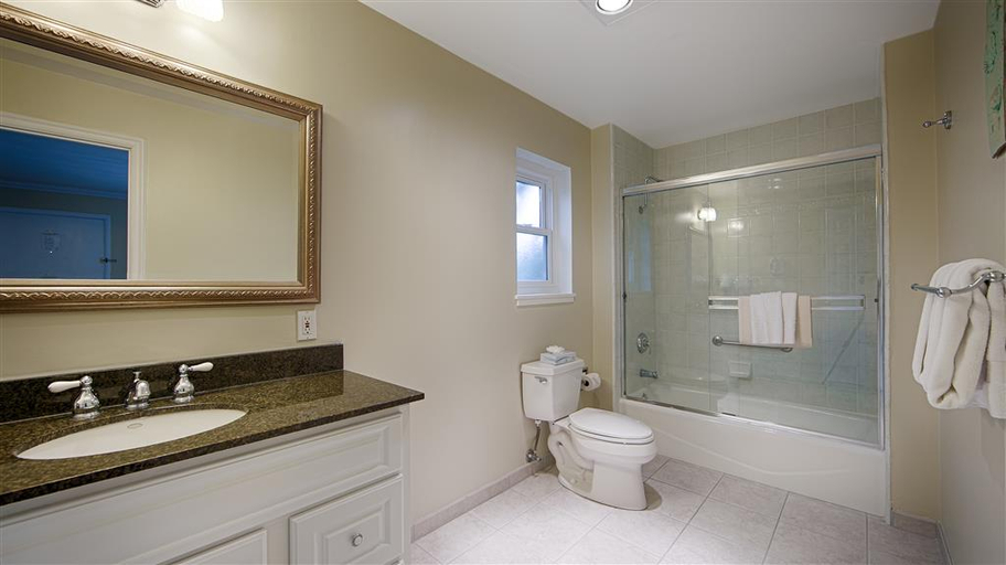 Bathroom 4, Carmel Bay View Inn, Monterey