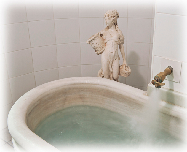 Bathroom, Balneario de Villavieja, Castellón