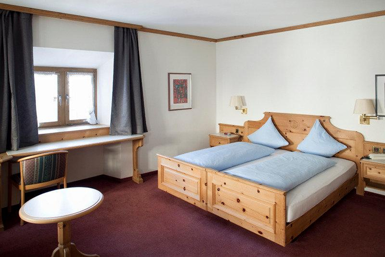 Bedroom 3, Hotel Davoserhof by Mountain Hotels, Prättigau/Davos