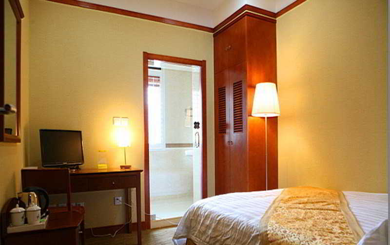 Bedroom 3, Dalian Huaicheng Hotel, Dalian