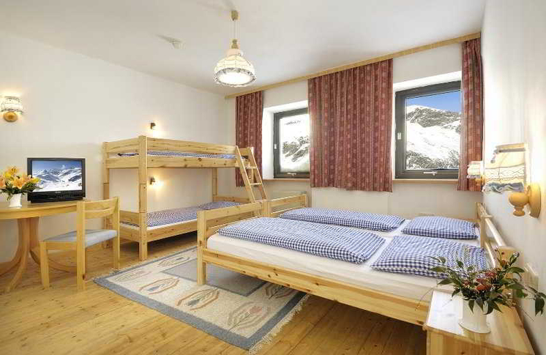 Bedroom 3, Berghotel Rudolfshütte, Zell am See