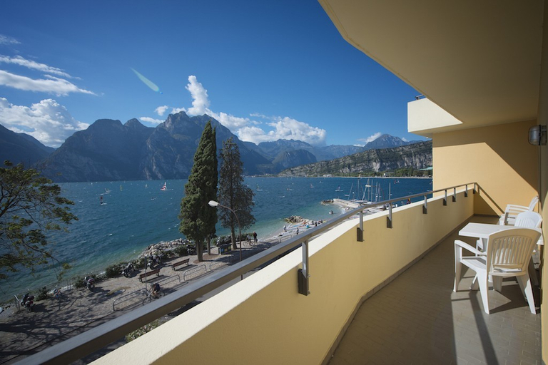 Bedroom 3, Torbole Hotel, Trento