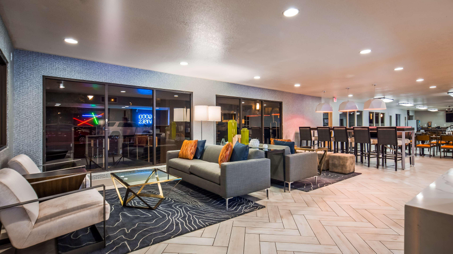 Public Area 3, SureStay InnSuites Phoenix Hotel & Suites by Best Western, Maricopa